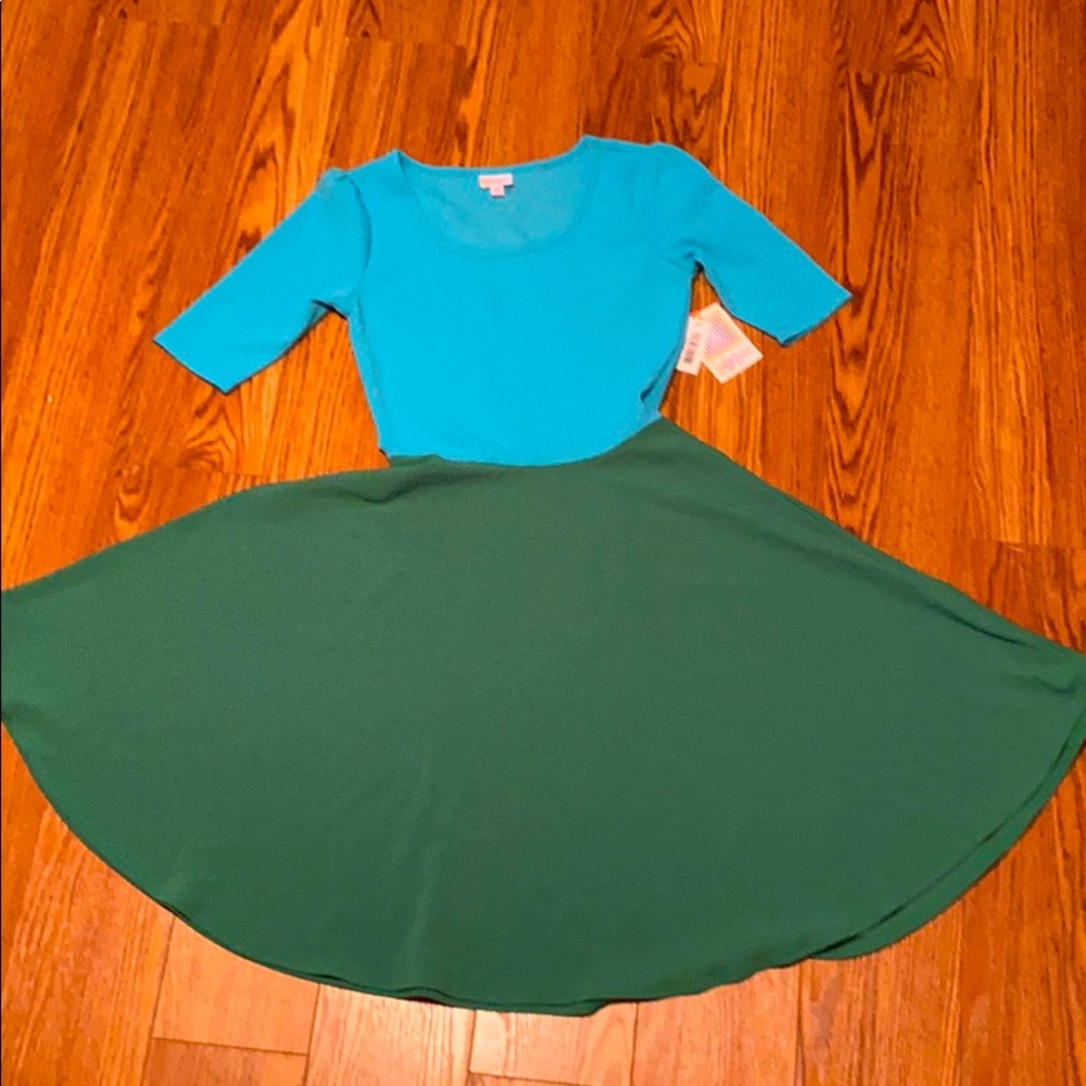 Lularoe Nicole Medium